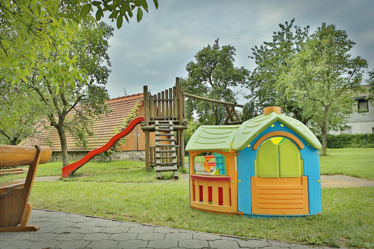 Penzion Pivovar Vranik Trnava Ngoại thất bức ảnh